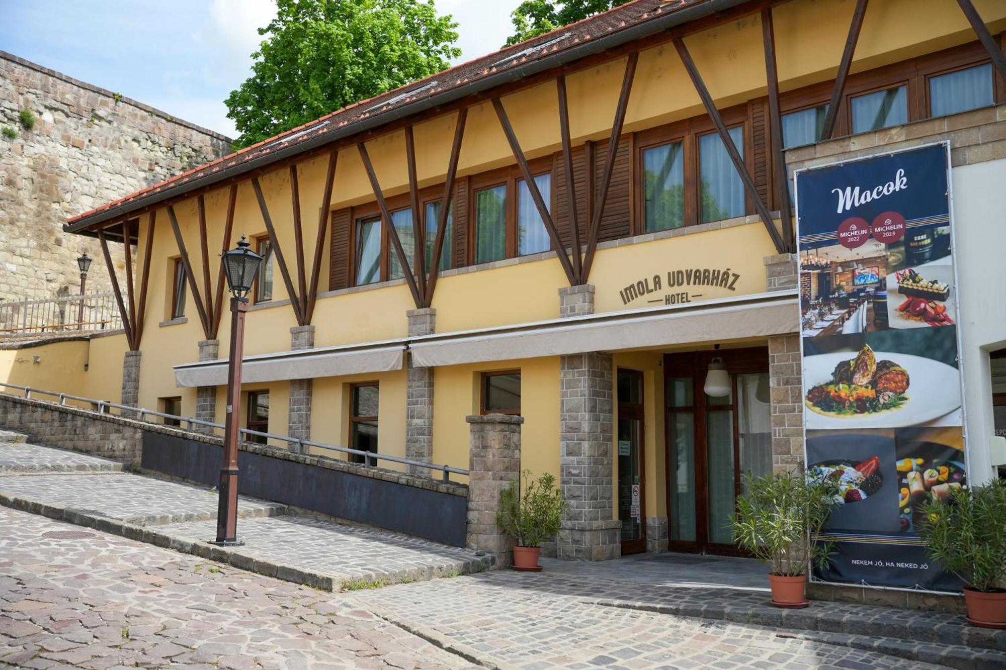 Imola Udvarhaz Dessert Hotel Eger Exterior photo